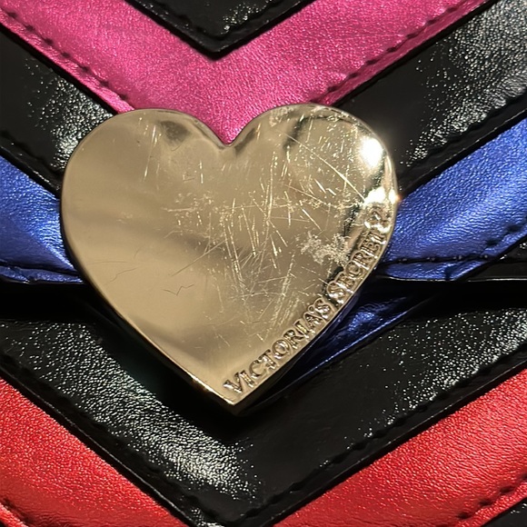 Victoria's Secret Metallic Wallet Clutch w/ Wristlet - Picture 2 of 10